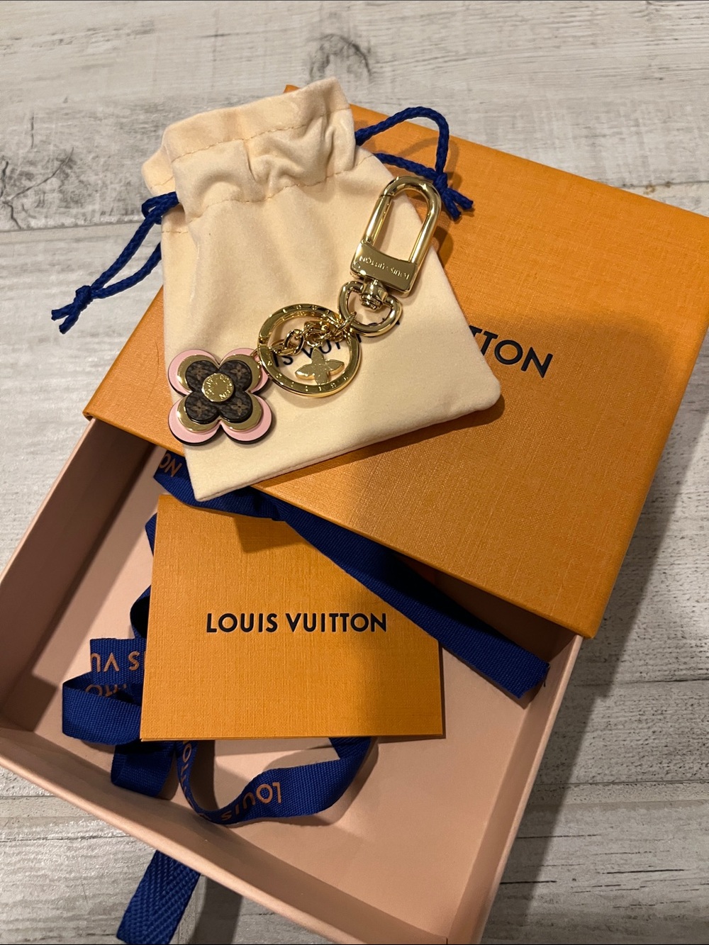 Louis Vuitton Pink and Brown Monogram Flower Key Holder with Gold Hardware